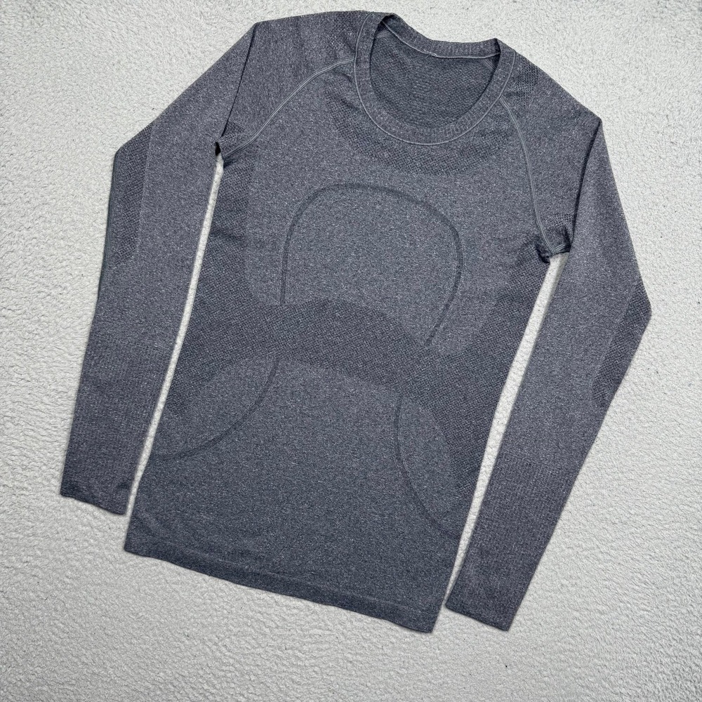 Lululemon Long Sleeve T-shirt
